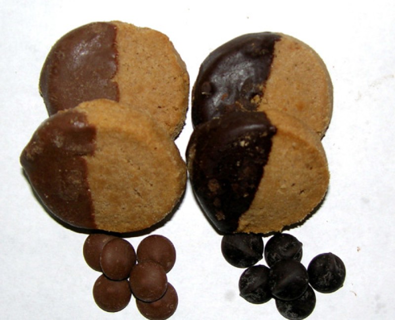 Nougat-Butter-Taler 100g gemischt Kuvertüre hell und dunkel Weizen